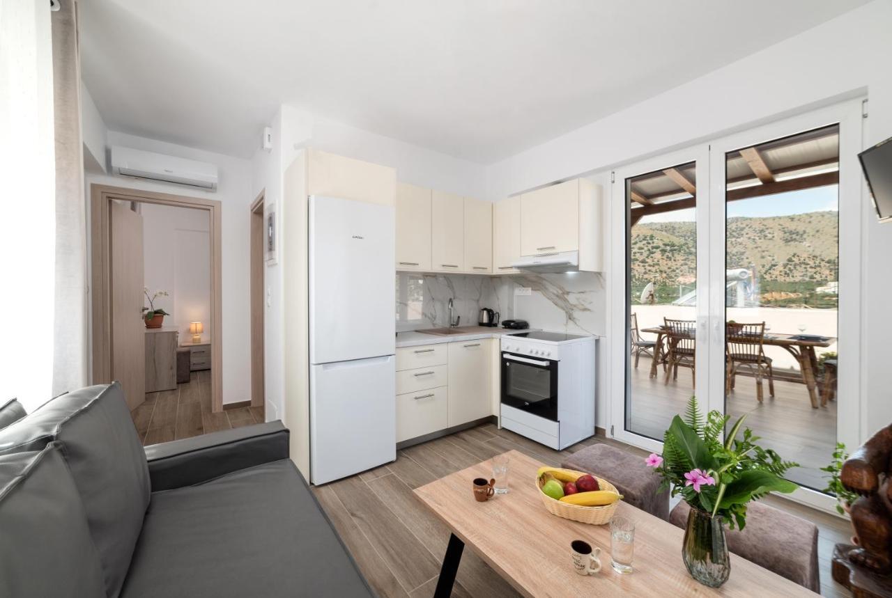E.Berdufi Apartament Sea View エロウンダ エクステリア 写真